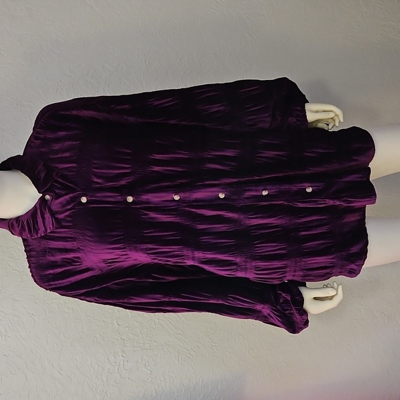BIBI Purple Ruched Oversized Baggy Velvet Button-Up Shacket - Picture 4 of 8